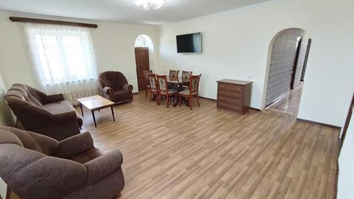 Elegaya Guest House Ijevan Exteriér fotografie